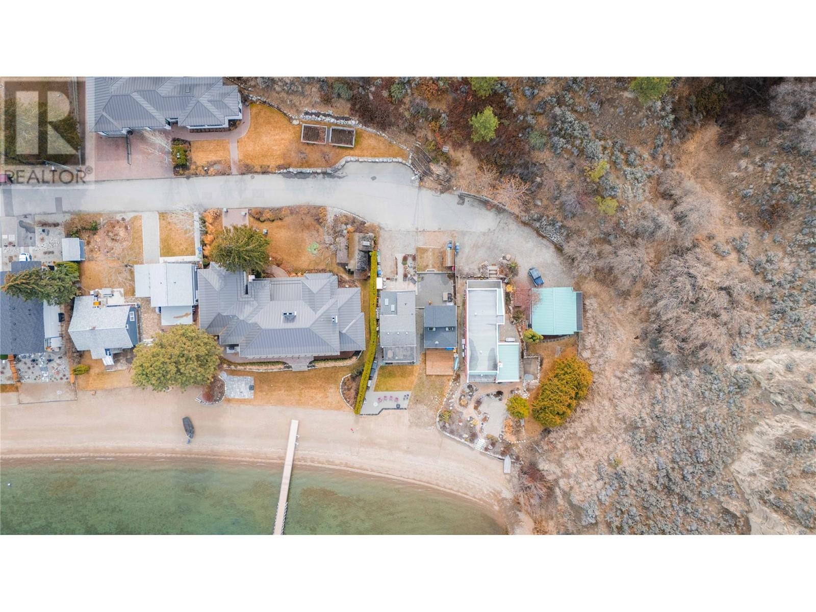 19279 Lakeshore Drive N Property Photo 40