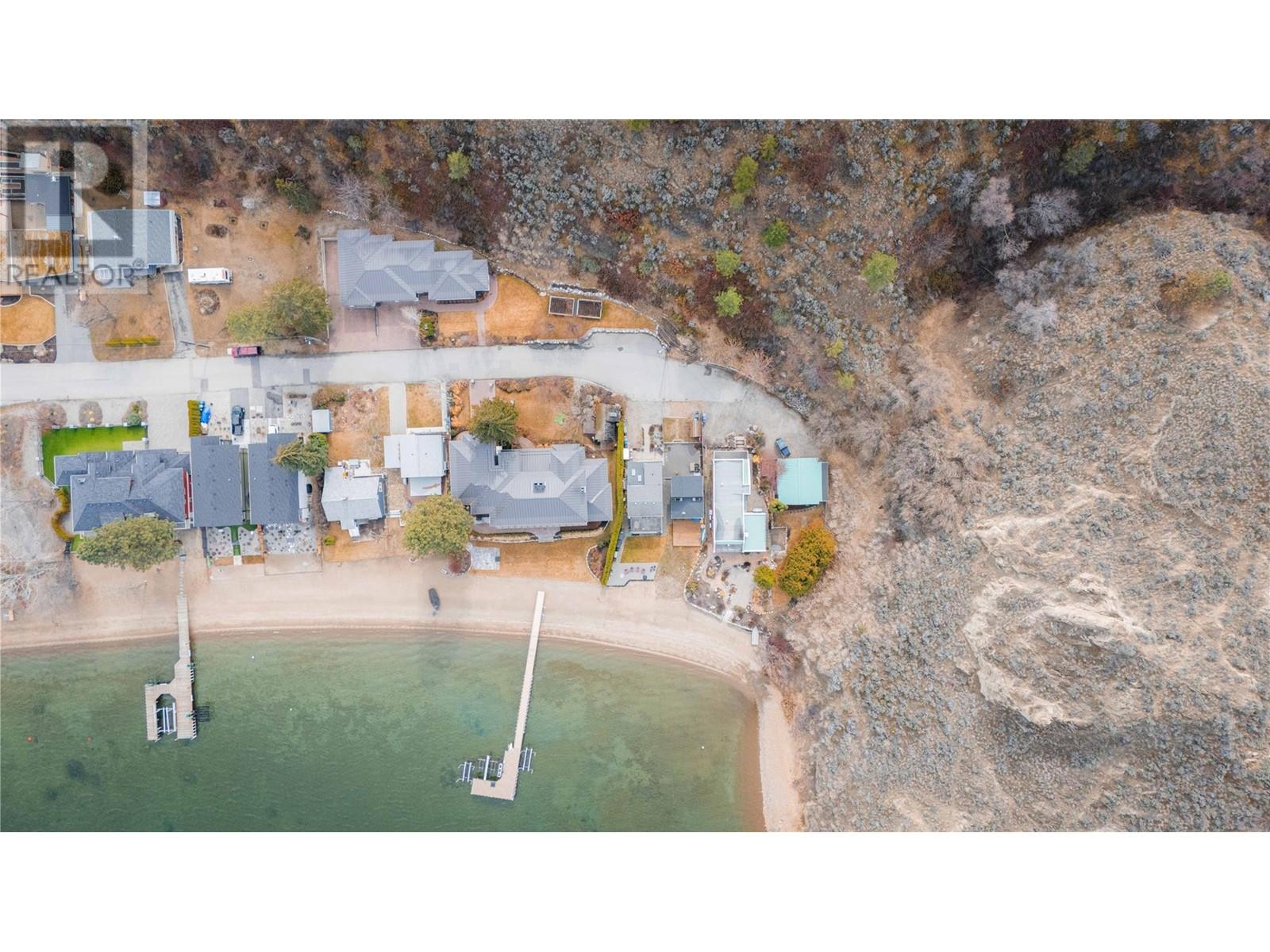 19279 Lakeshore Drive N Property Photo 41