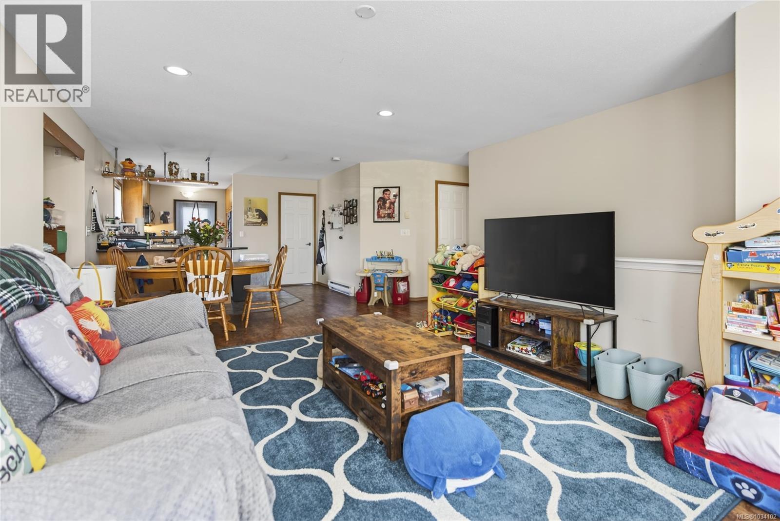 1270 Noel Ave Property Photo 15