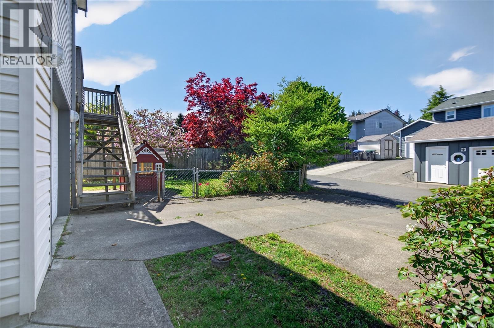 1270 Noel Ave Property Photo 46