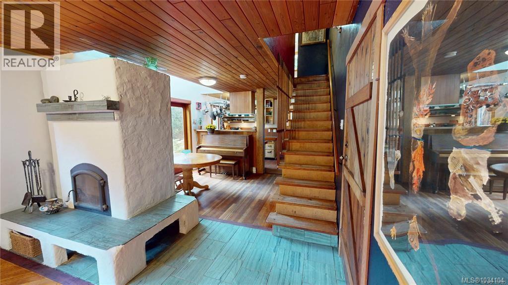 948 Harrison Way Property Photo 9