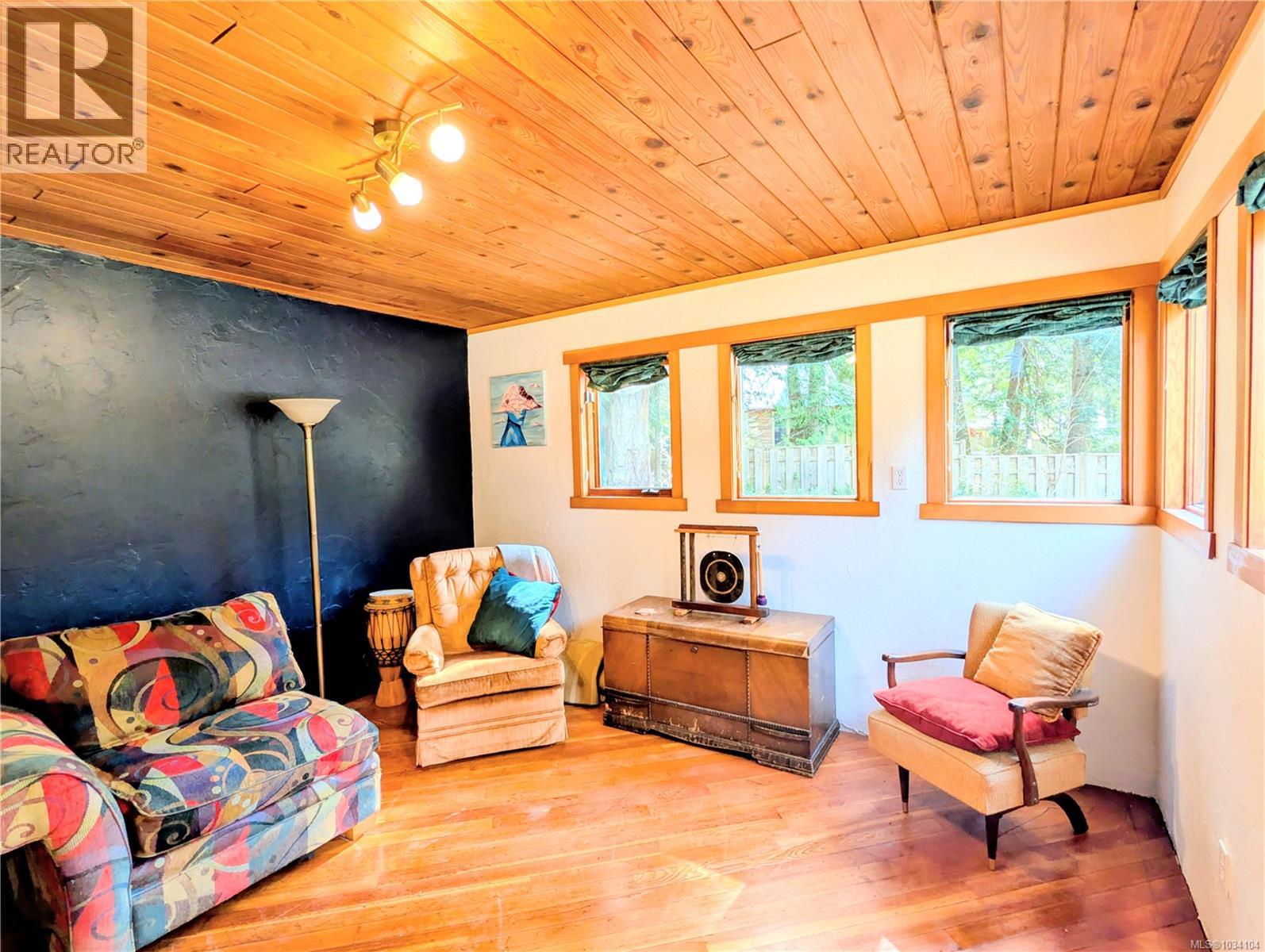 948 Harrison Way Property Photo 10