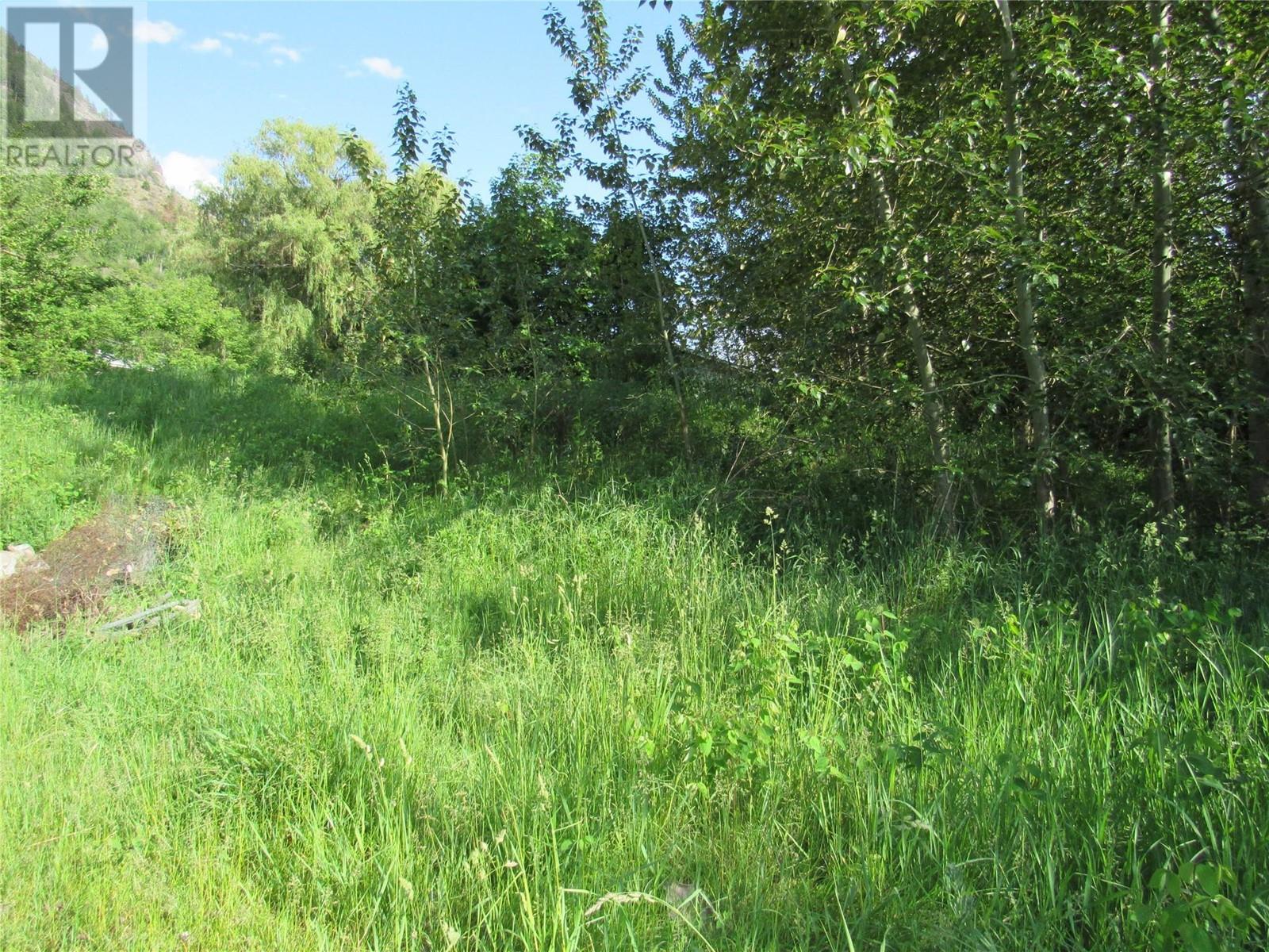 2073 Raspberry Road Property Photo 3