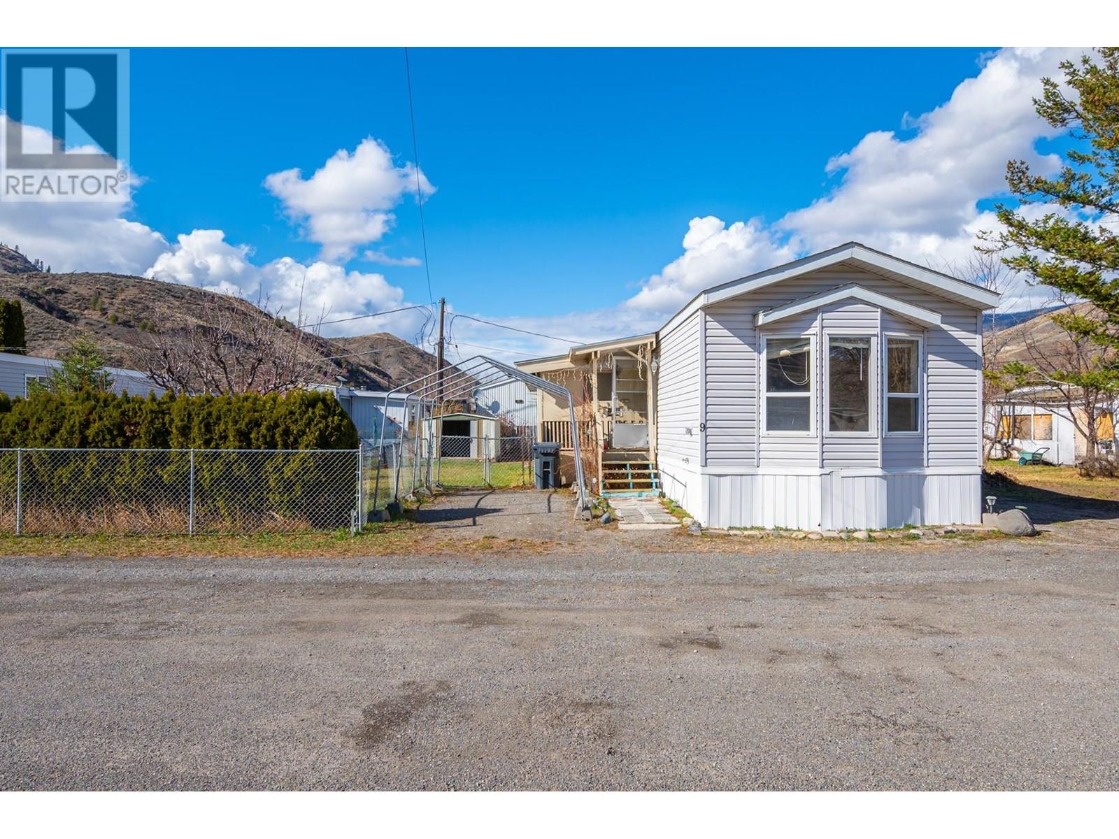 701 Trans Canada Highway Unit# 9 Property Photo 1