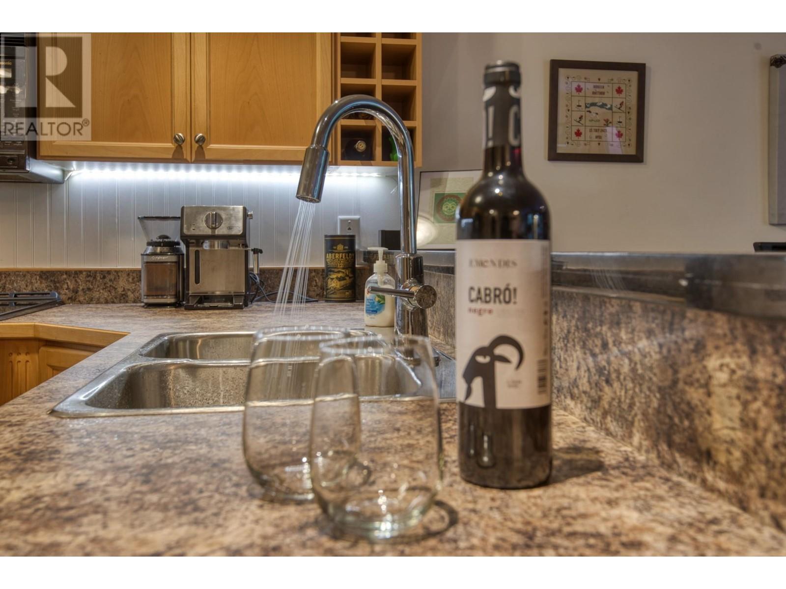 360 Strayhorse Road Unit# 4 Property Photo 3