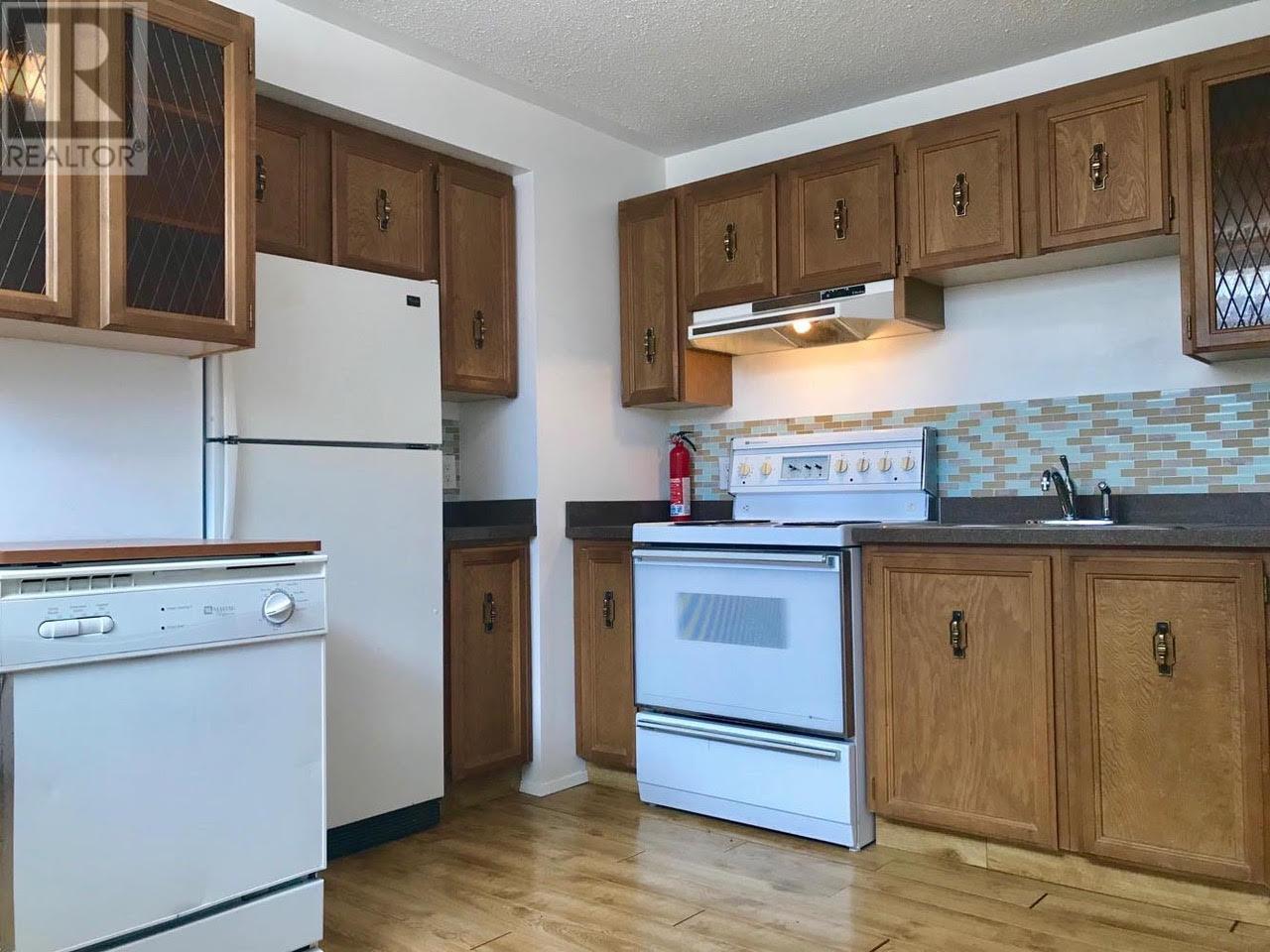 2879 Highway 33 E Property Photo 12