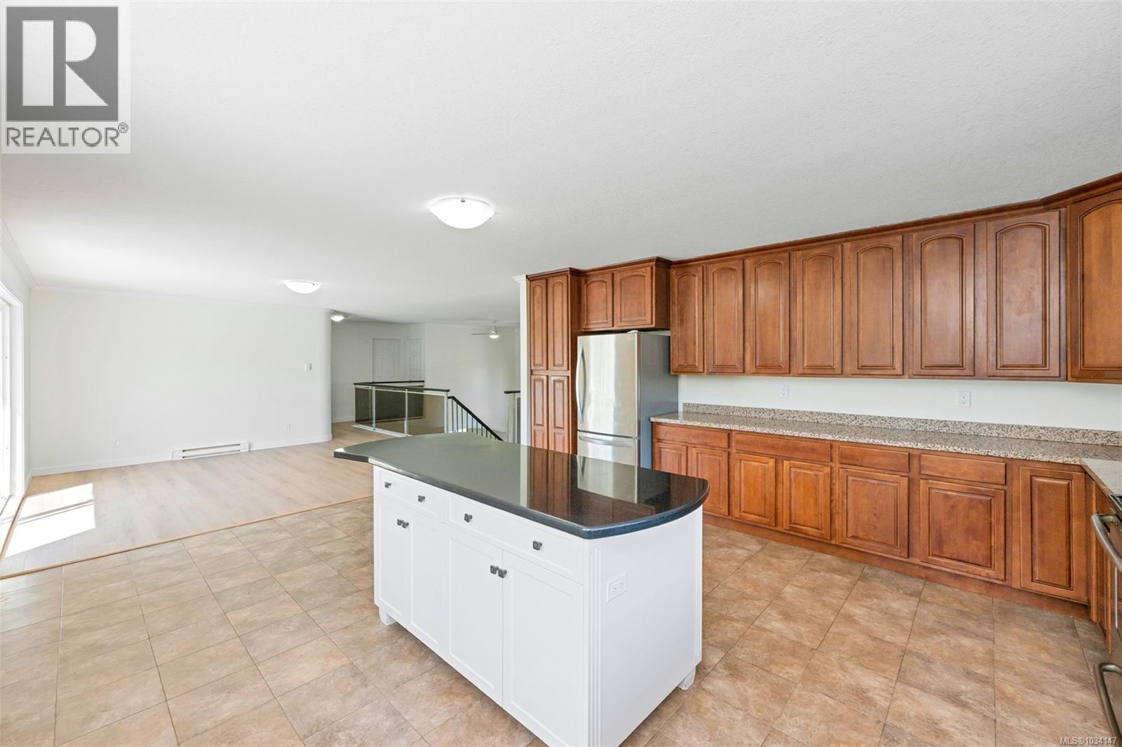 1580 Babine Rd Property Photo 9