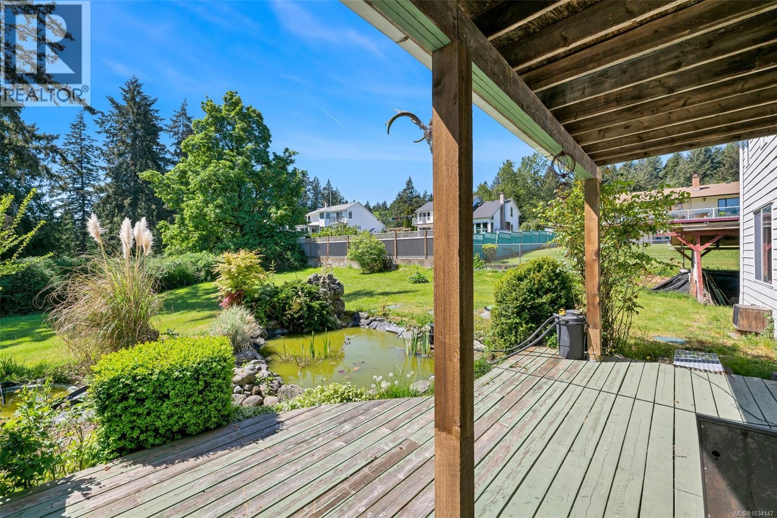 1580 Babine Rd Property Photo 18