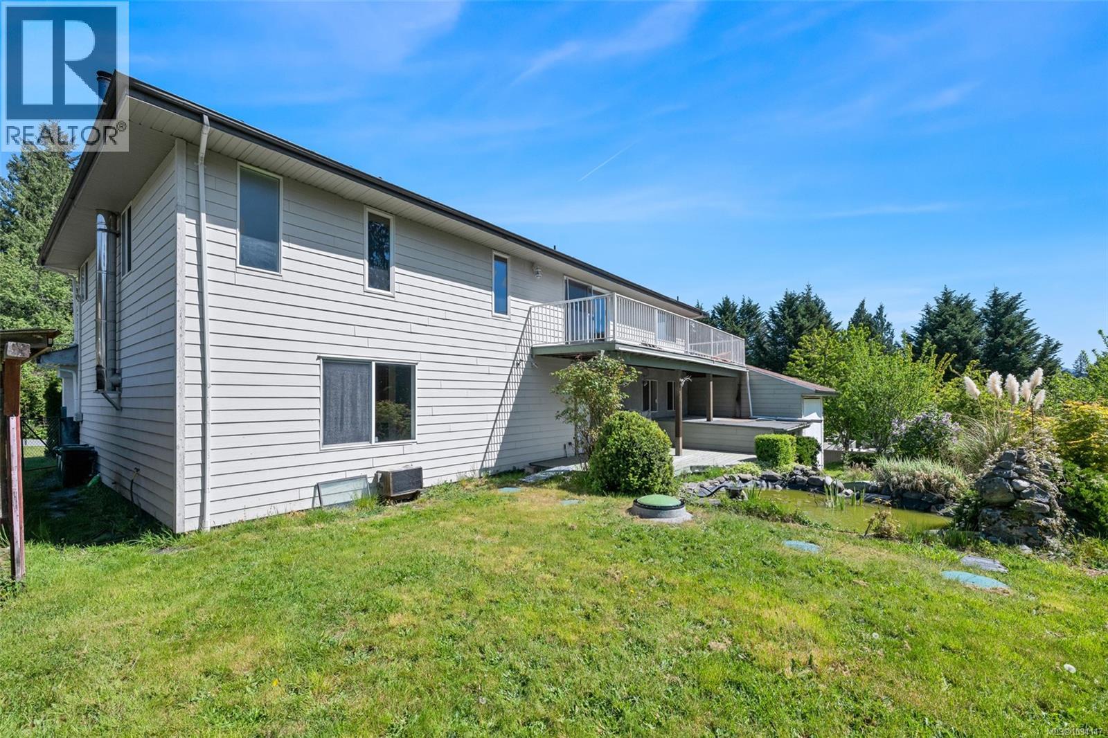 1580 Babine Rd Property Photo 21