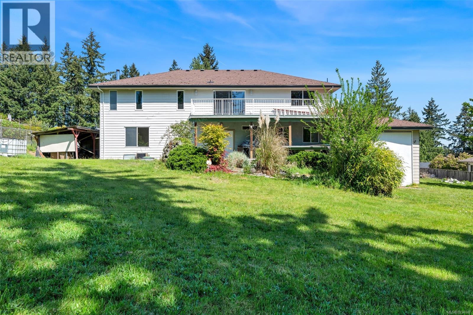 1580 Babine Rd Property Photo 22
