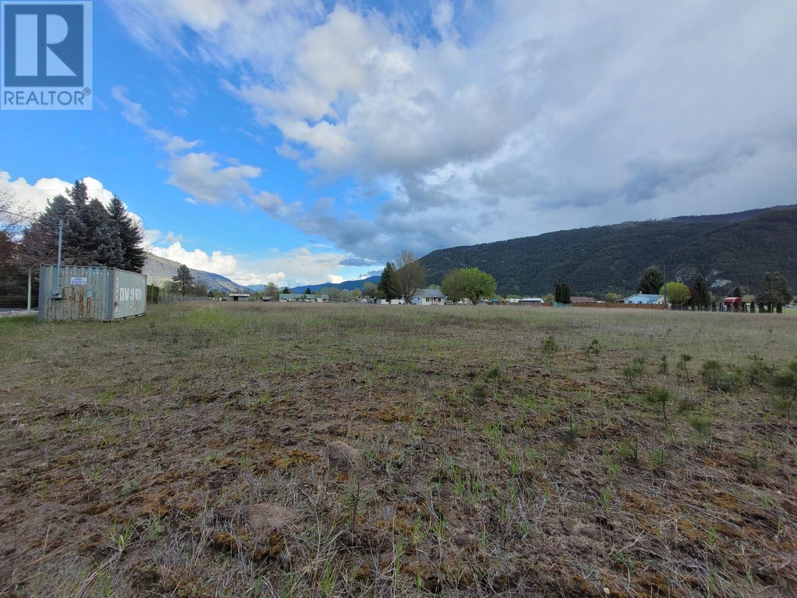 6020 Kenmore Road Property Photo 15