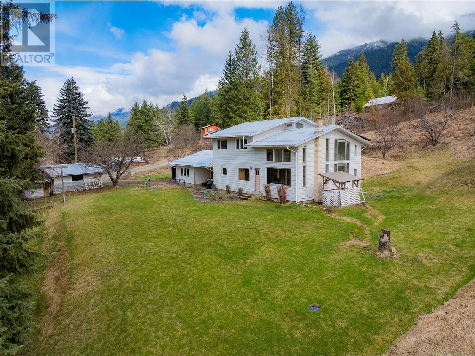 6943 Kanigan Road Property Photo 1