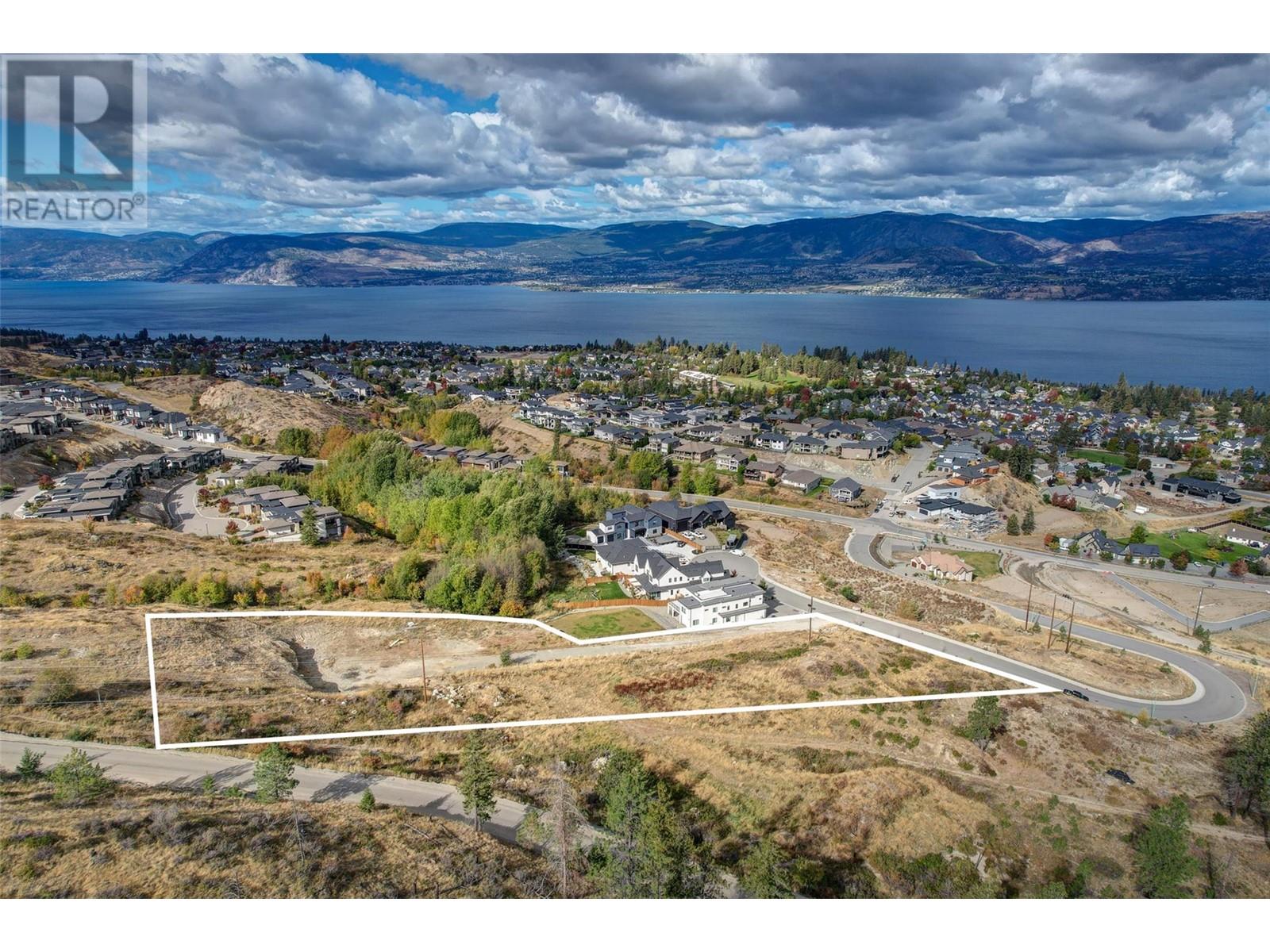 602 Trumpeter Road Property Photo 3
