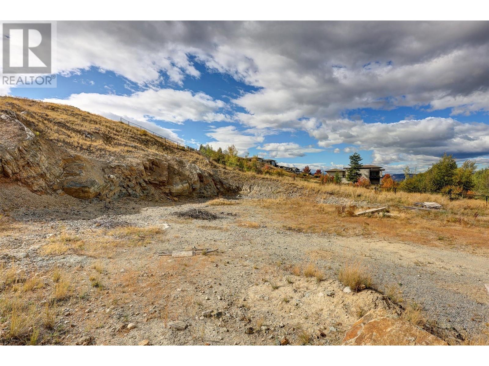 602 Trumpeter Road Property Photo 8
