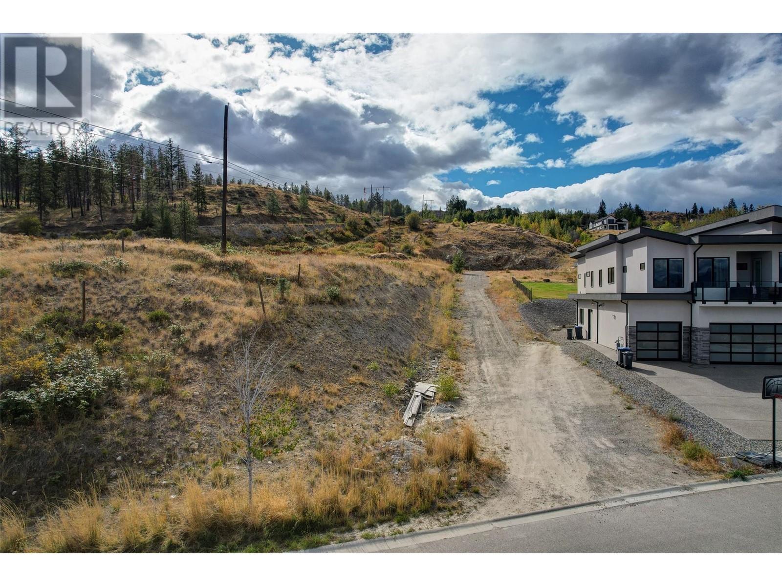 602 Trumpeter Road Property Photo 11