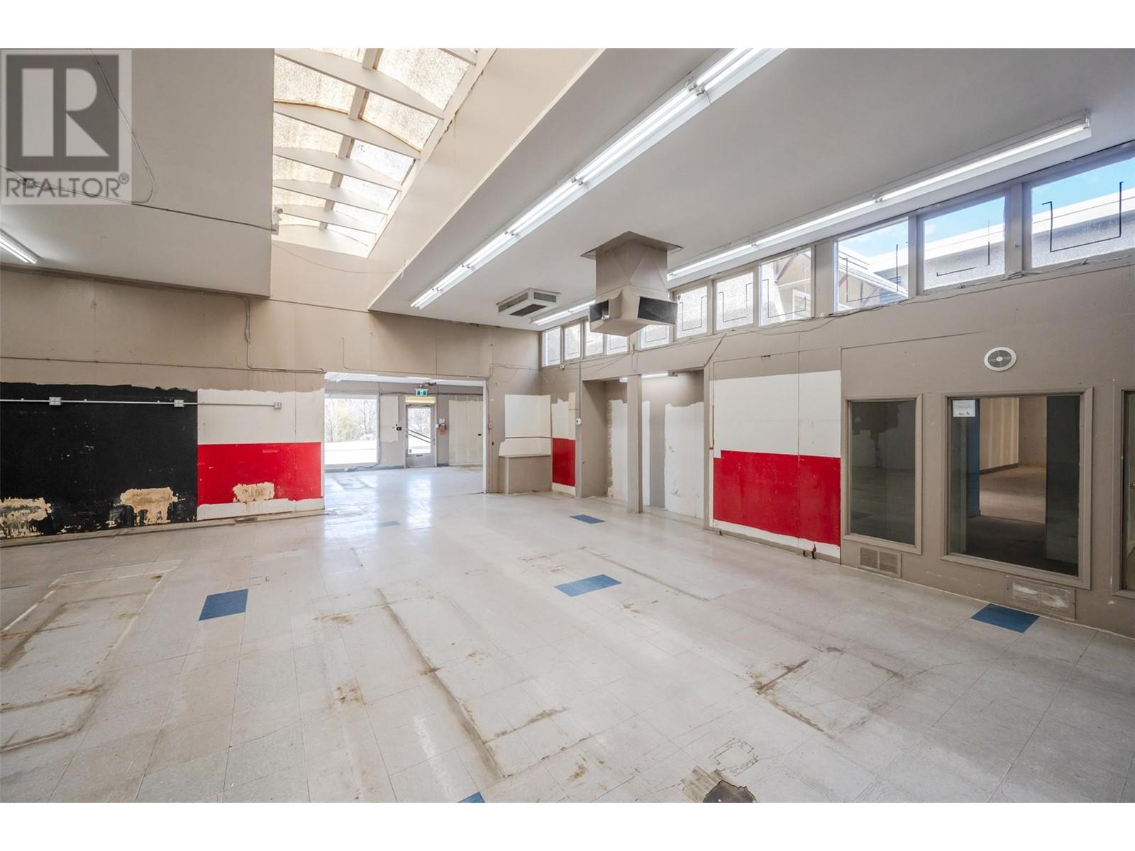 402 Industrial Avenue E Property Photo 8