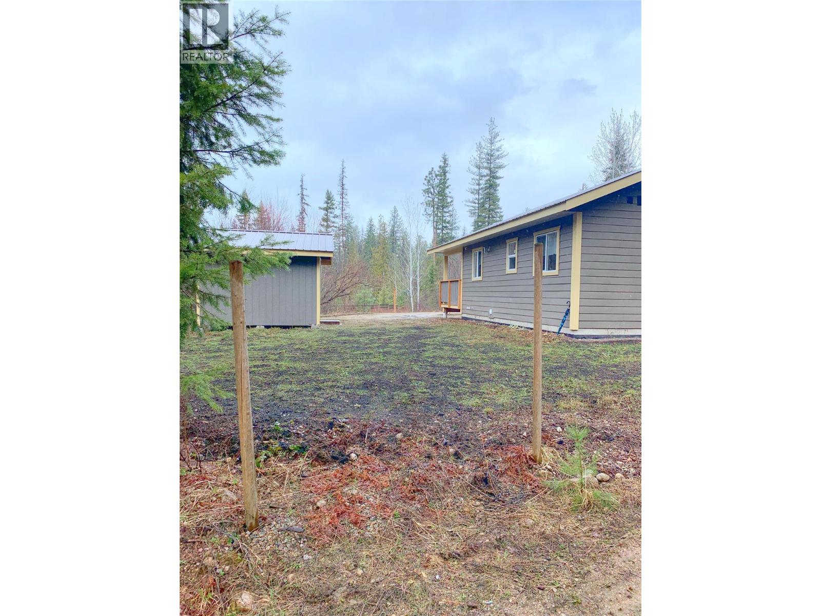 5541 Ducksway Road Property Photo 10