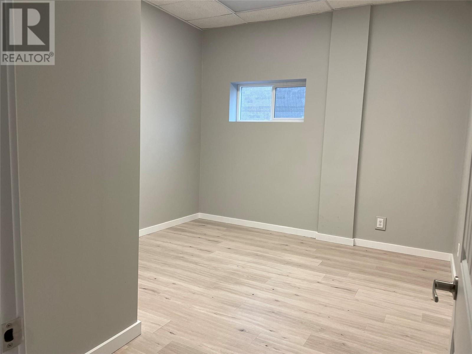 3202 32 Avenue Unit# B Property Photo 4