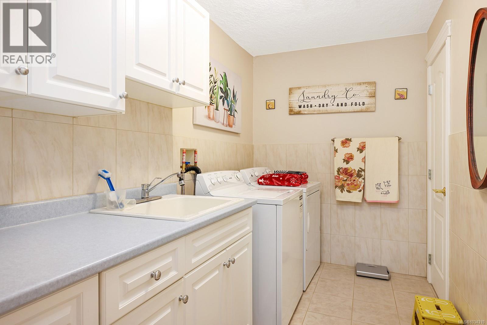 1781 Thurber Rd Property Photo 14