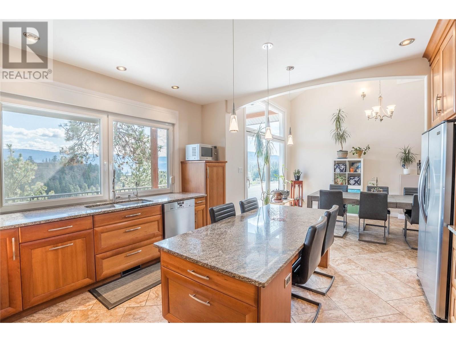 6220 Simpson Road Property Photo 4