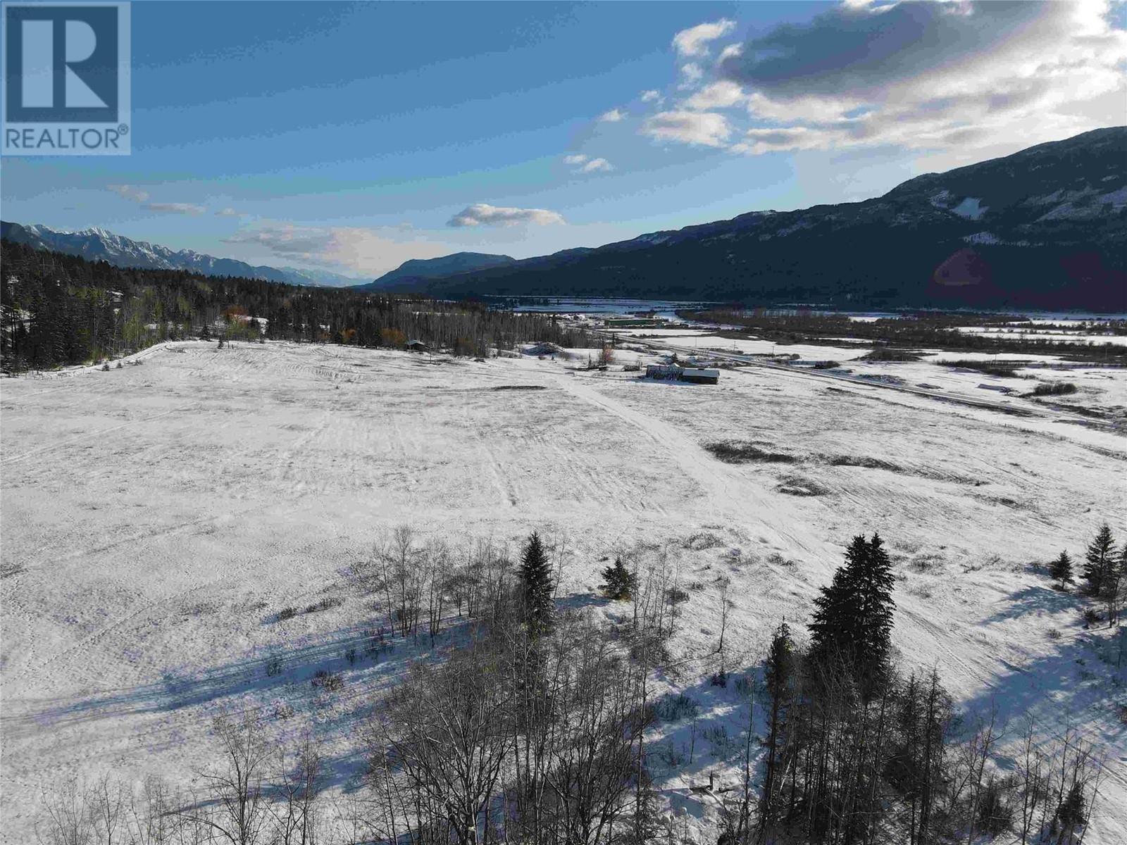 2755 95 Highway Property Photo 1