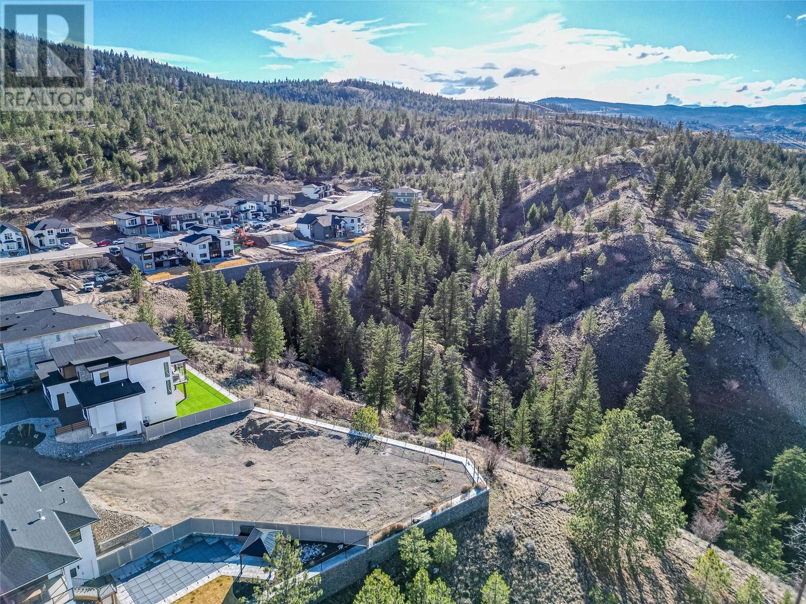 1649 Cordonier Place Property Photo 4