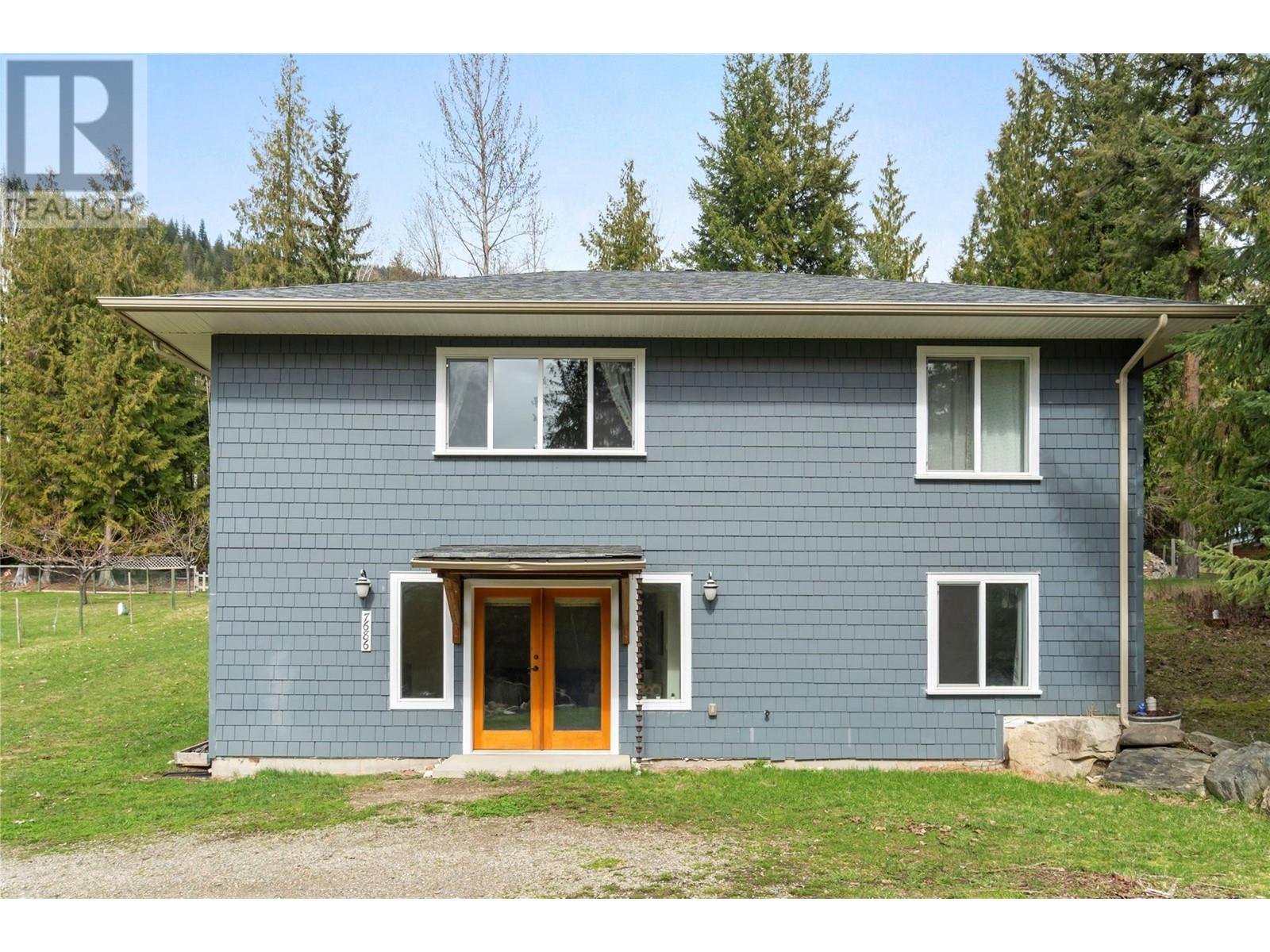 7686 Mountain Drive Property Photo
