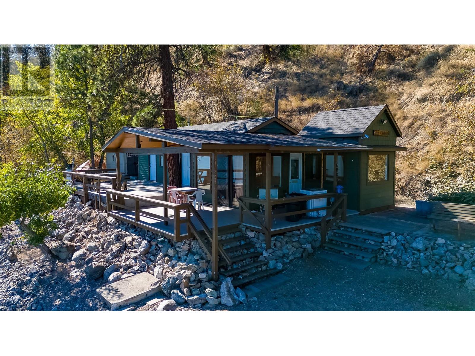 6805 Highway 97 S Property Photo 5