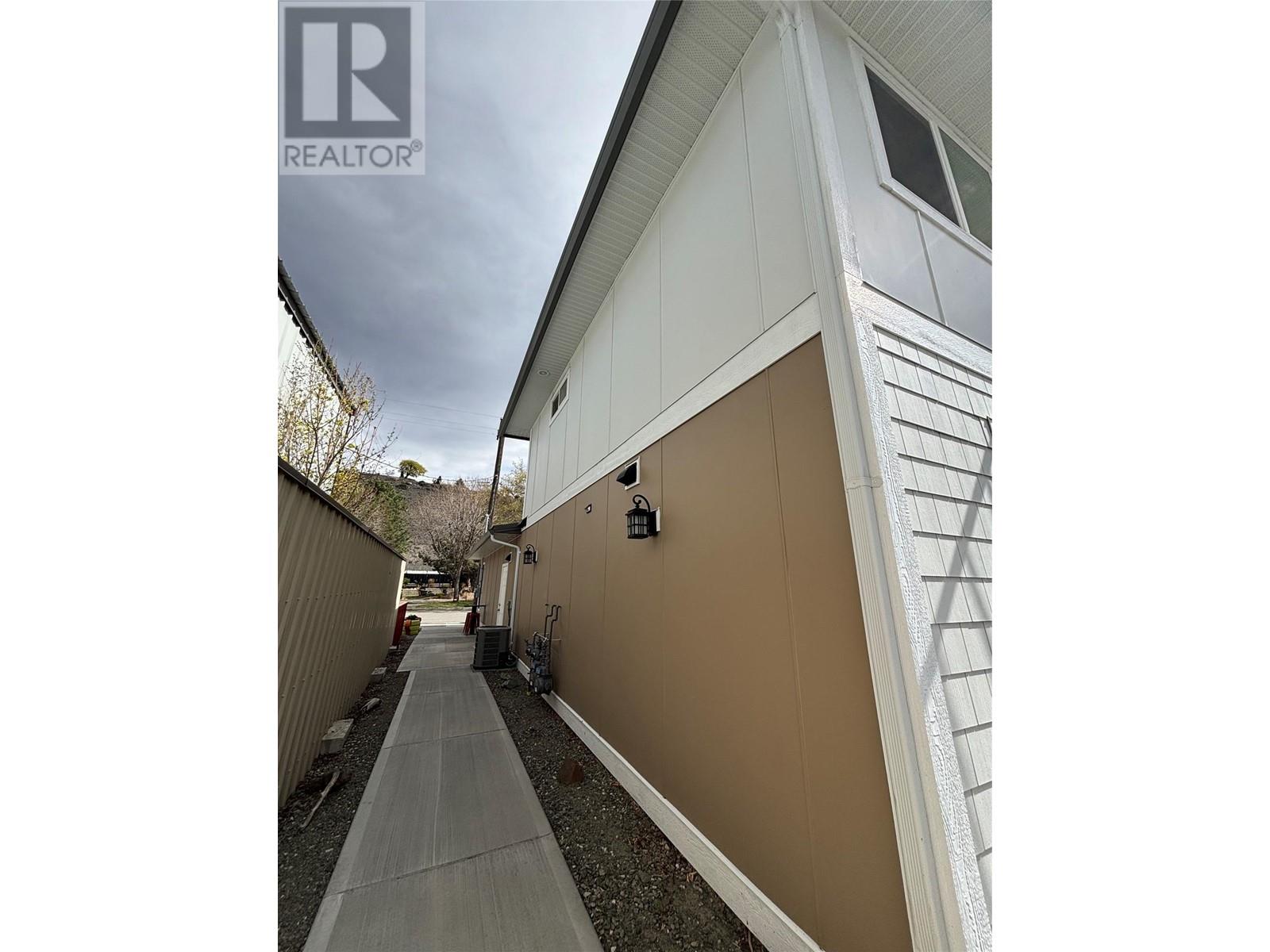 605 Railway Avenue Unit# A & B Lot# 3 Property Photo 14