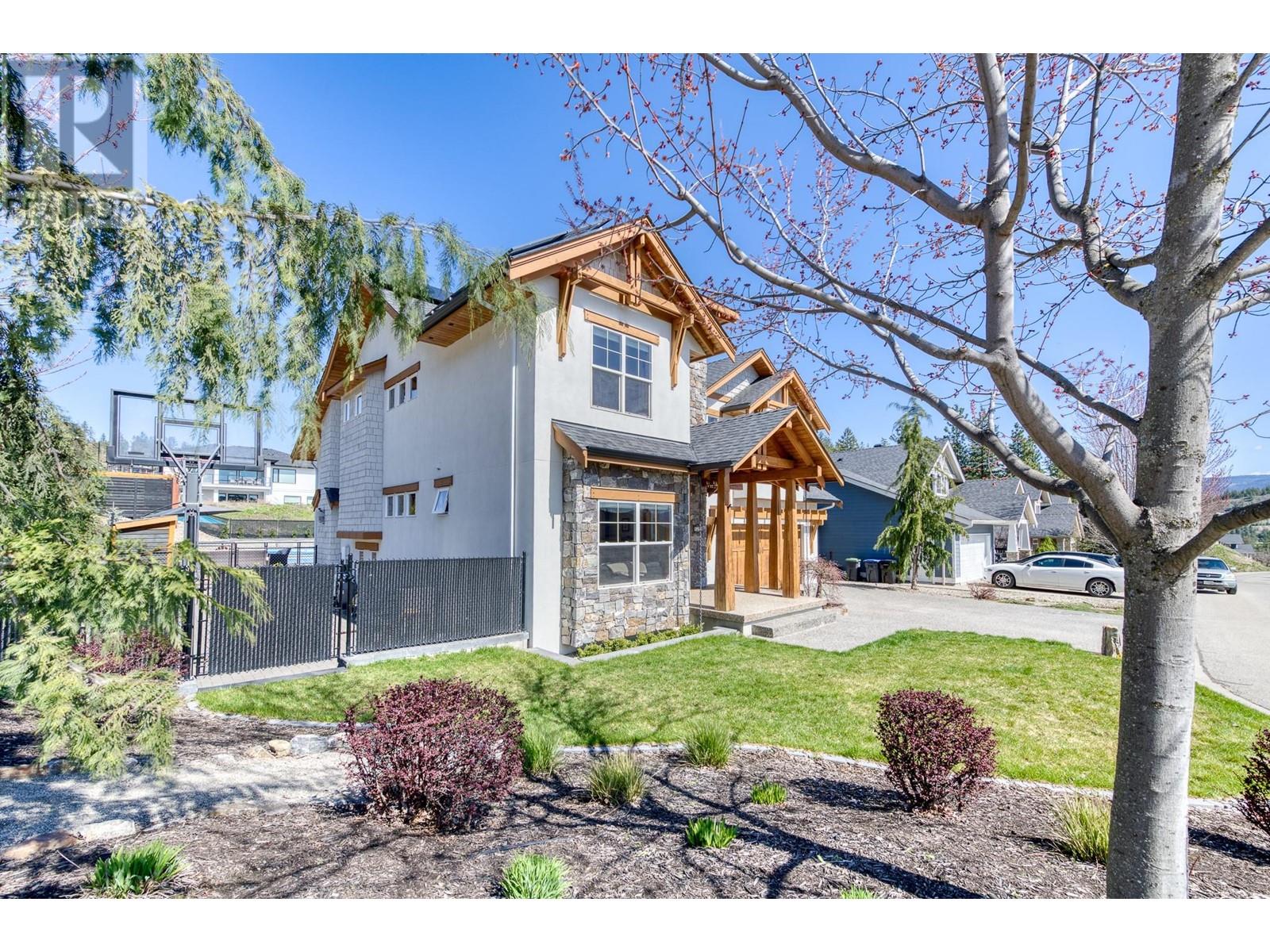 1790 Begbie Road Property Photo 3