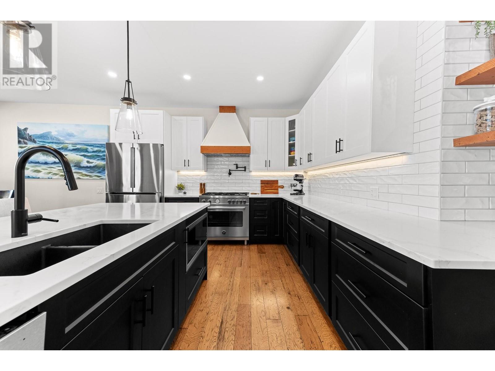 1790 Begbie Road Property Photo 15