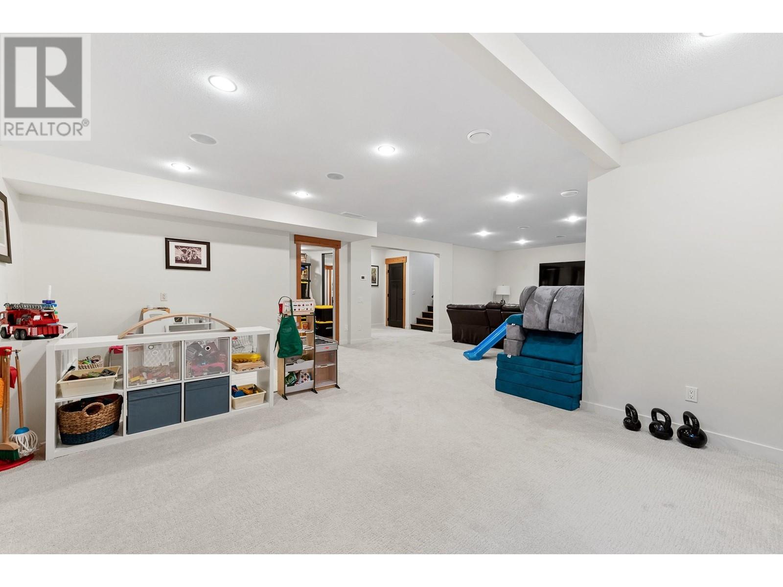 1790 Begbie Road Property Photo 45