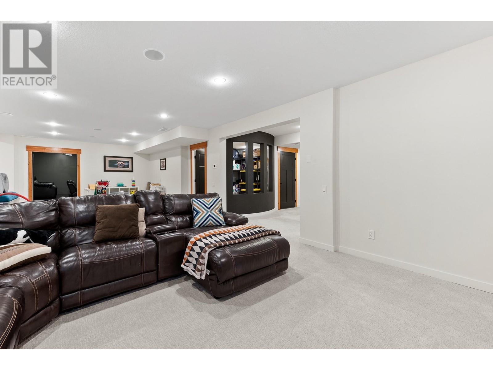 1790 Begbie Road Property Photo 46