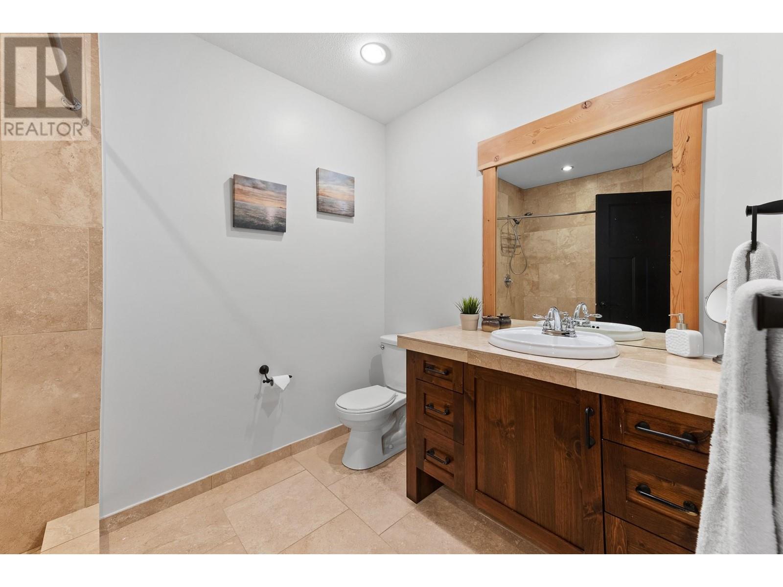 1790 Begbie Road Property Photo 48