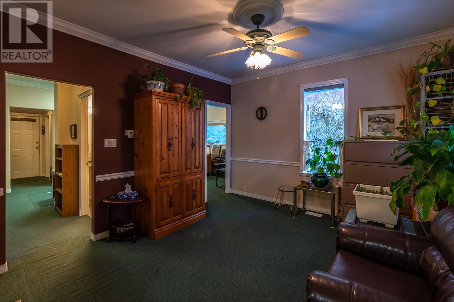 626 Martin Street Property Photo 4