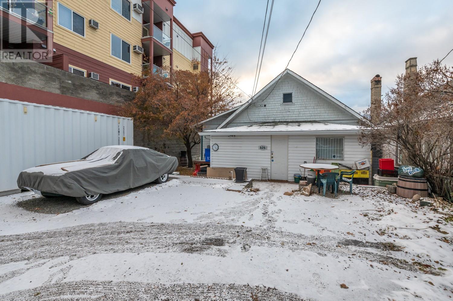 626 Martin Street Property Photo 15
