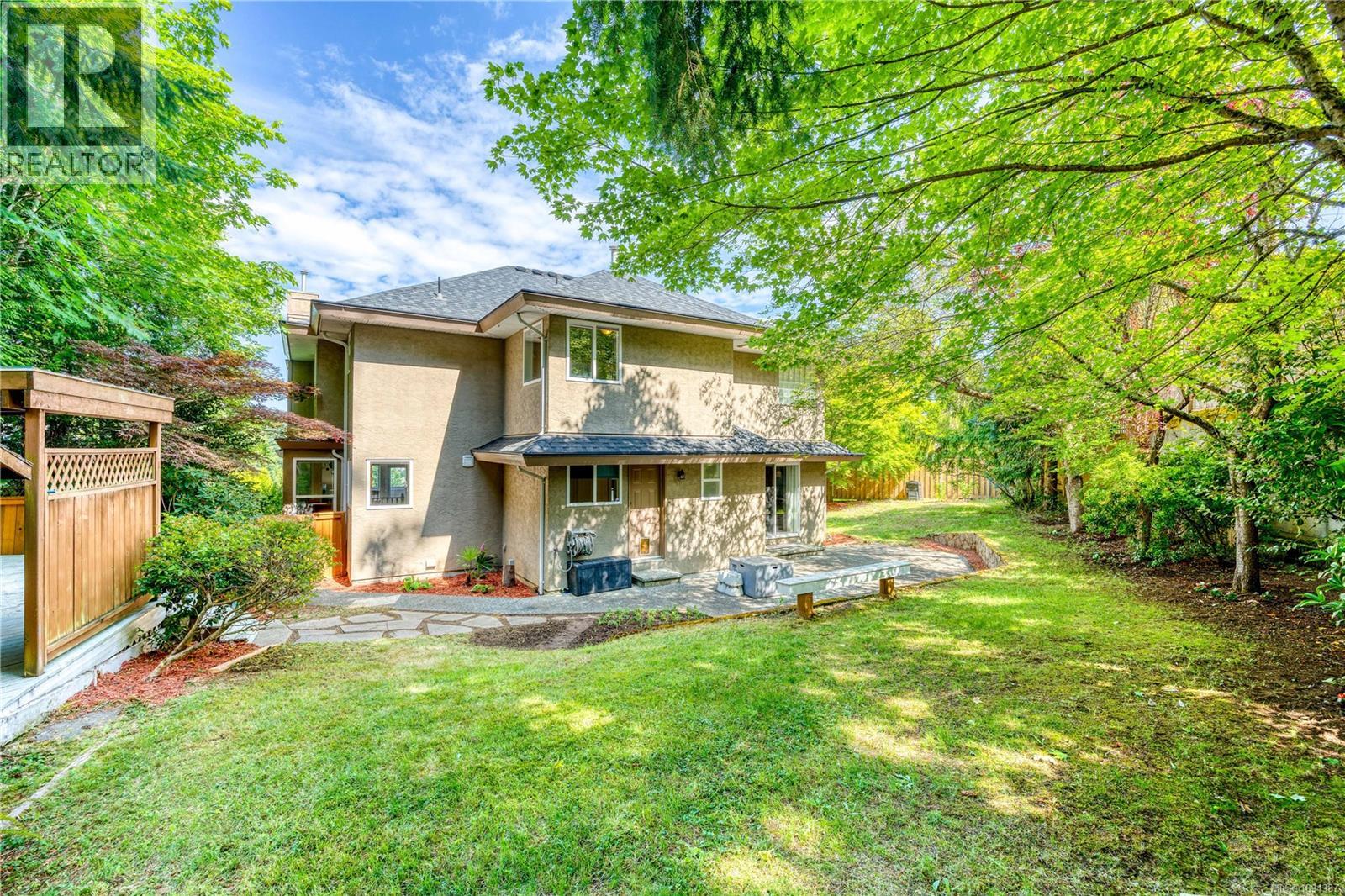 5352 Coastview Pl Property Photo 47