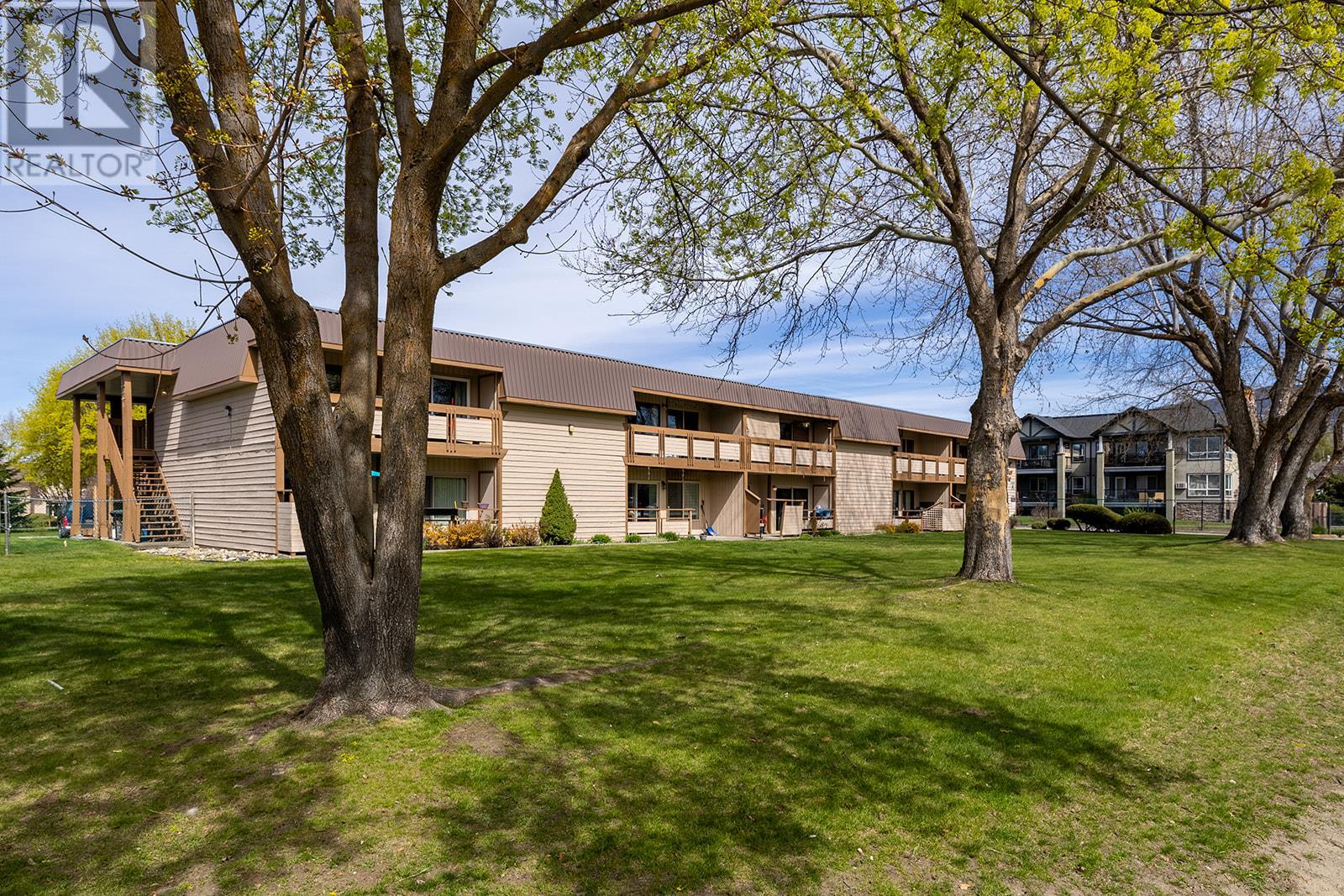 880 Badke Road Property Photo 10