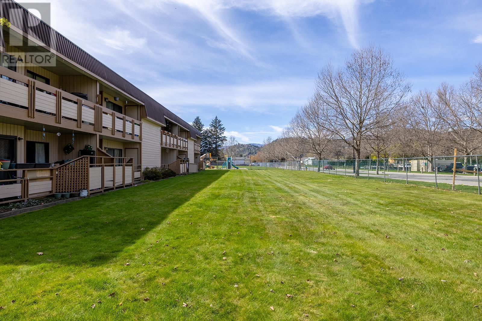 880 Badke Road Property Photo 11