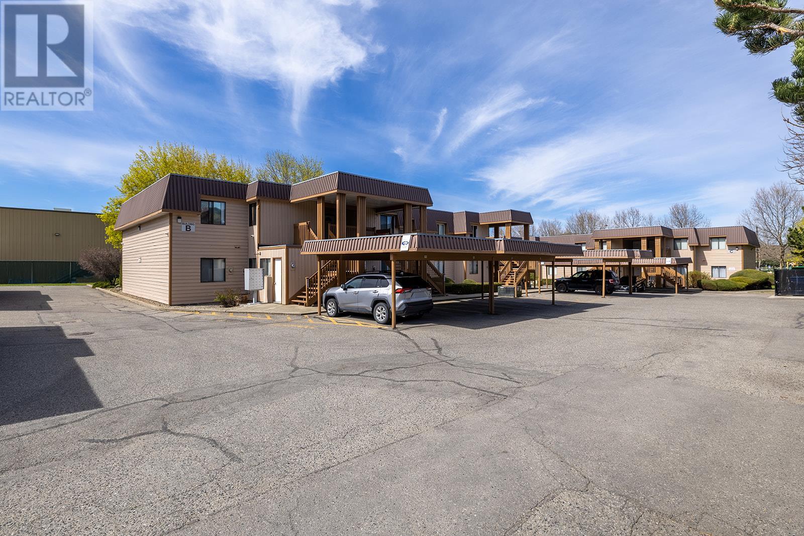 880 Badke Road Property Photo 14