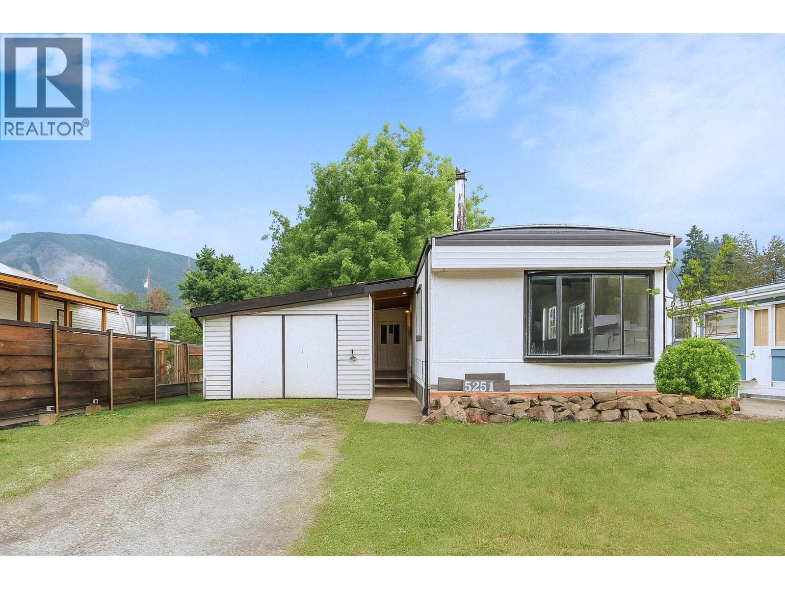 5251 69 Avenue Property Photo 1