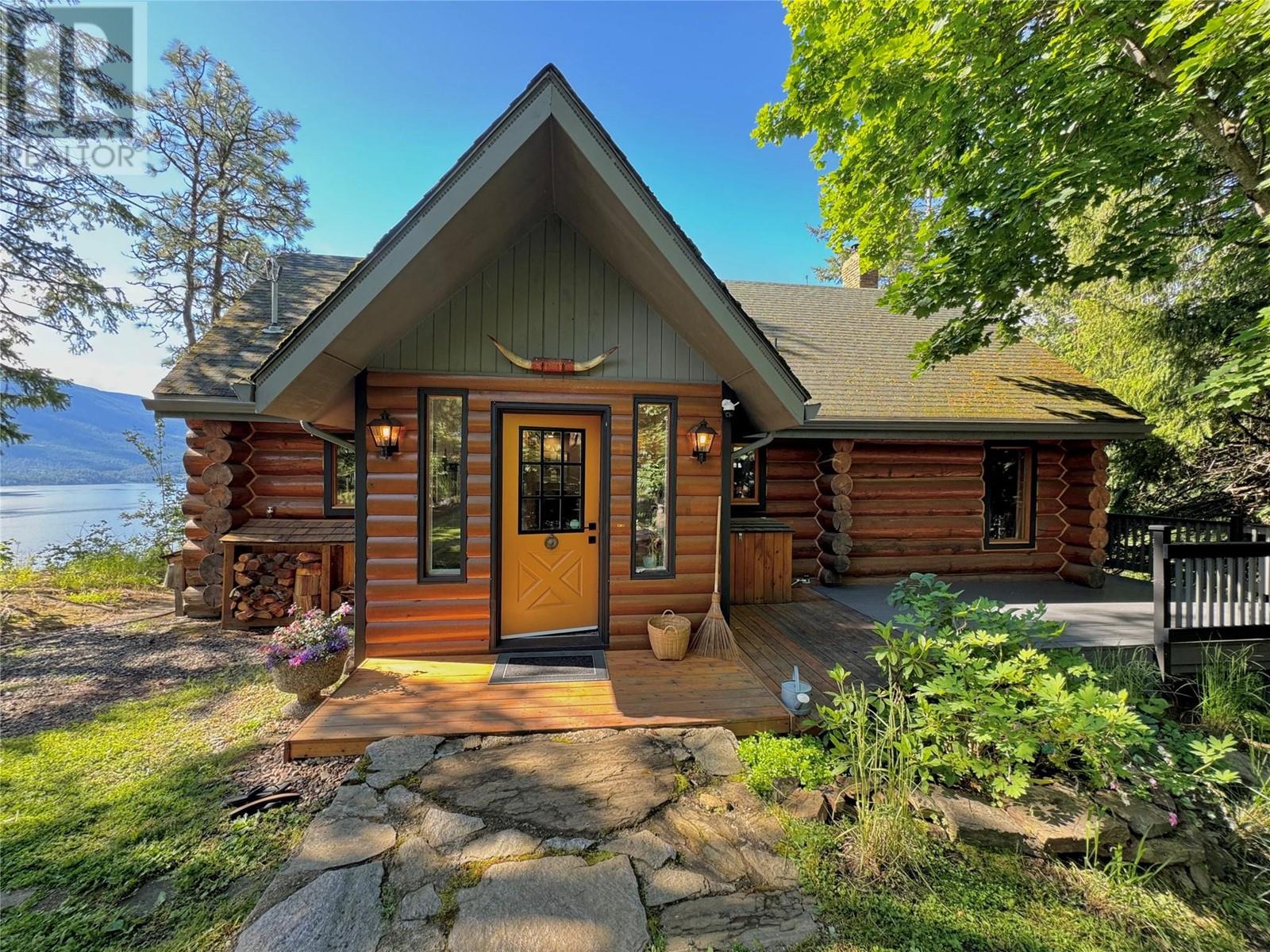 4258 31 Highway Property Photo 1