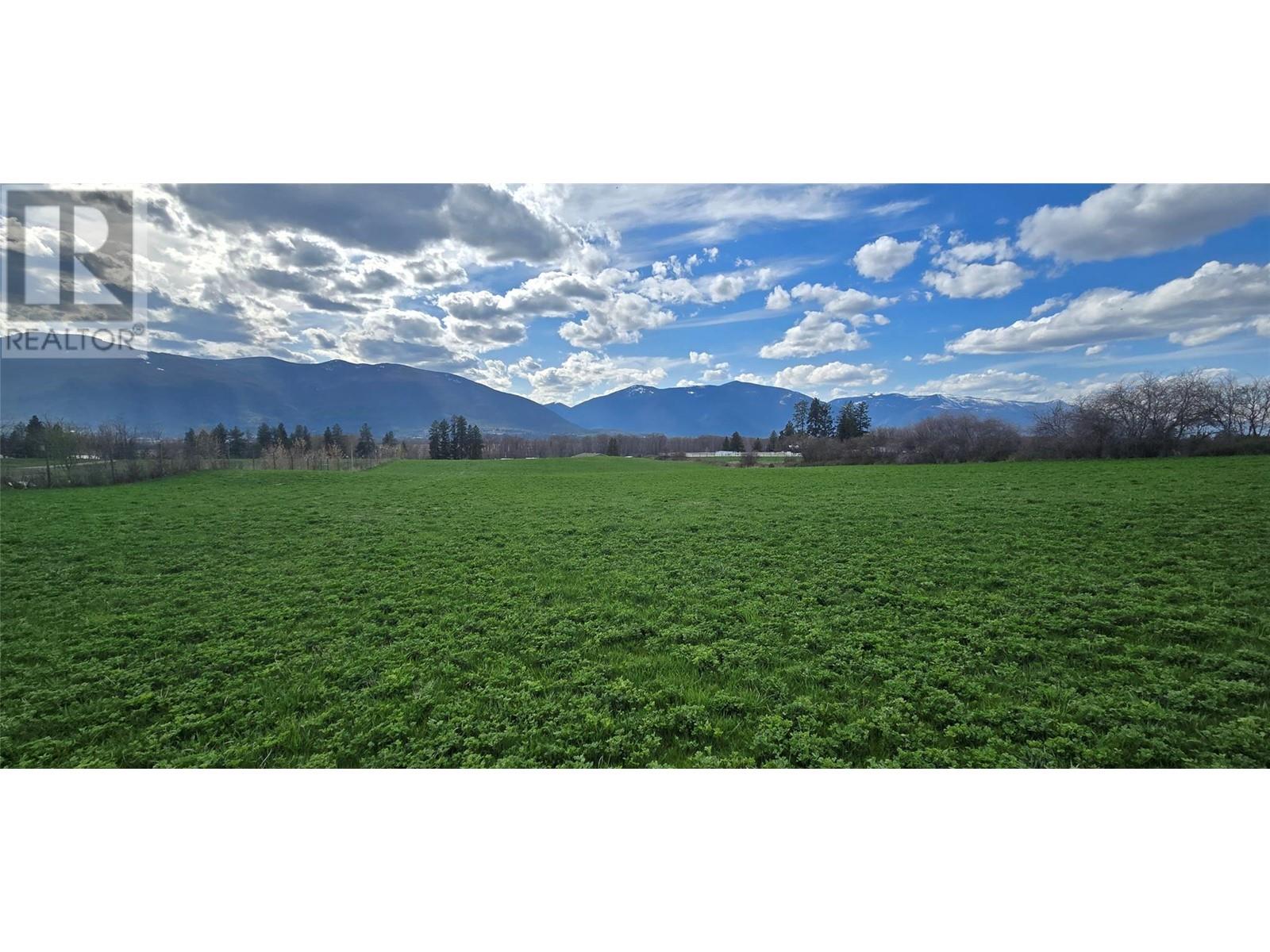 3800 21 Highway Property Photo 3
