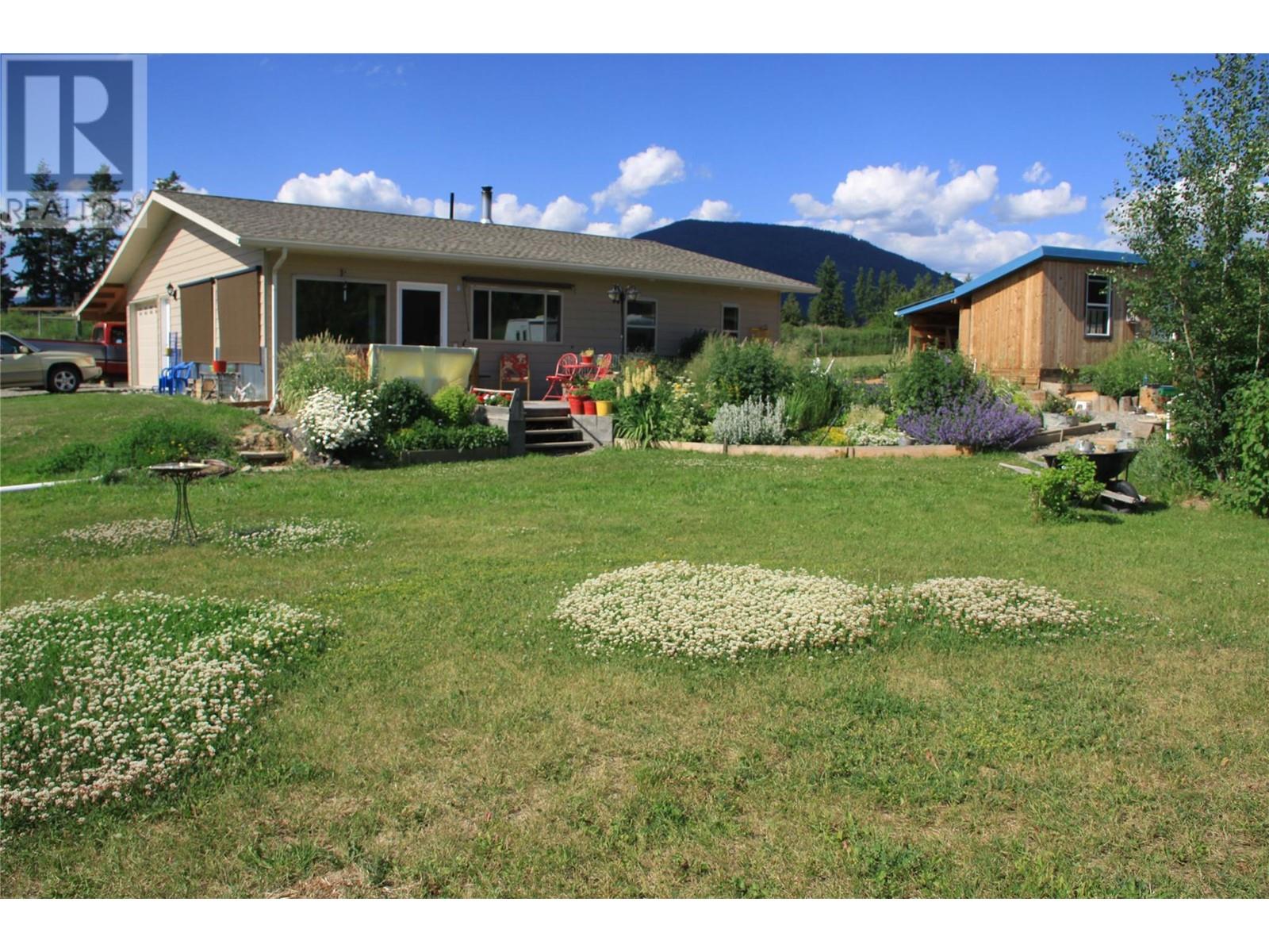 3800 21 Highway Property Photo 6