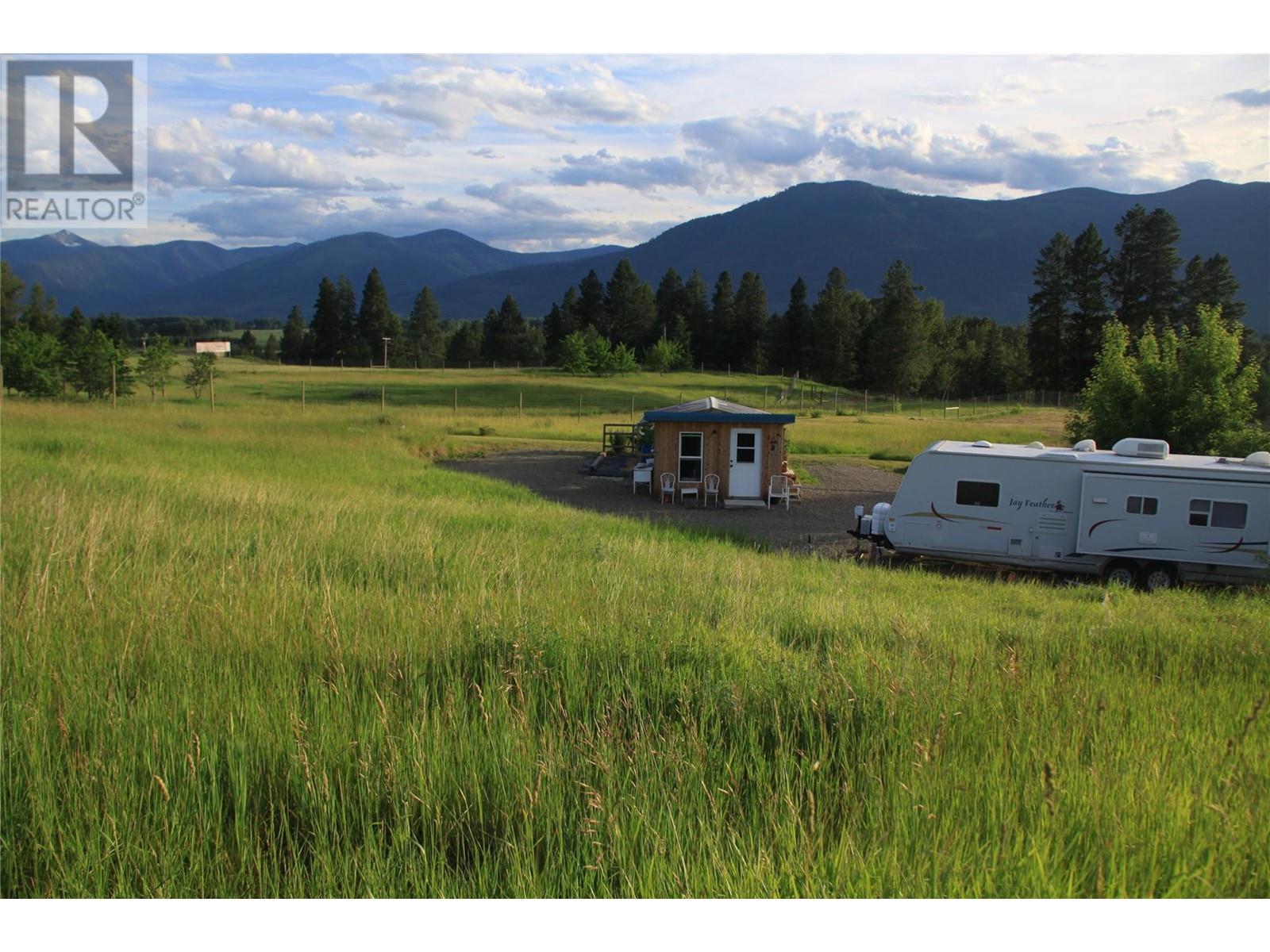 3800 21 Highway Property Photo 8