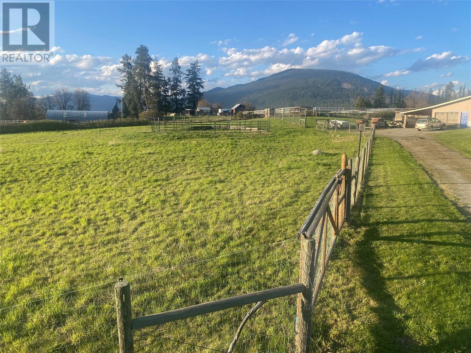 3800 21 Highway Property Photo 14