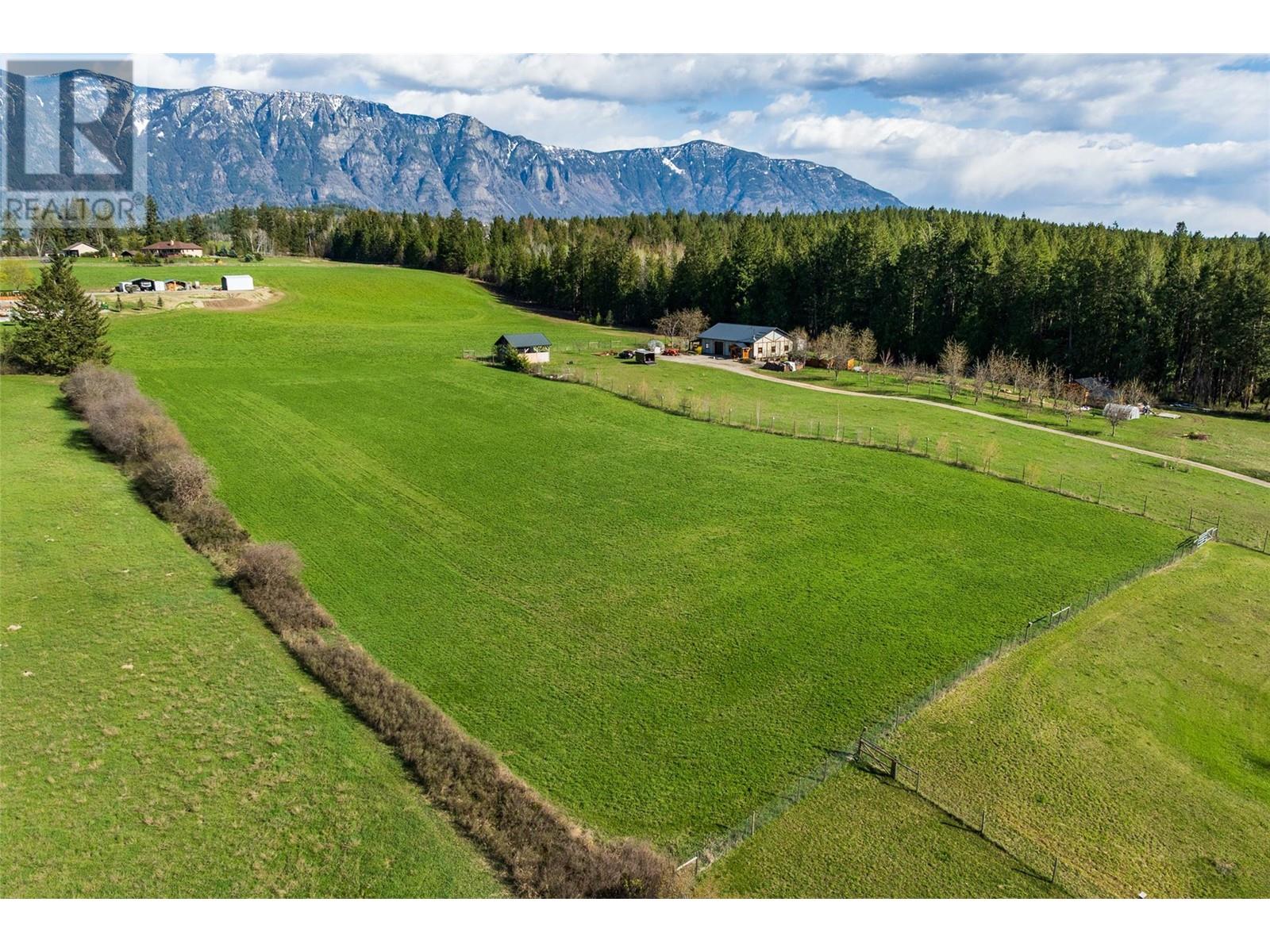 3800 21 Highway Property Photo 36
