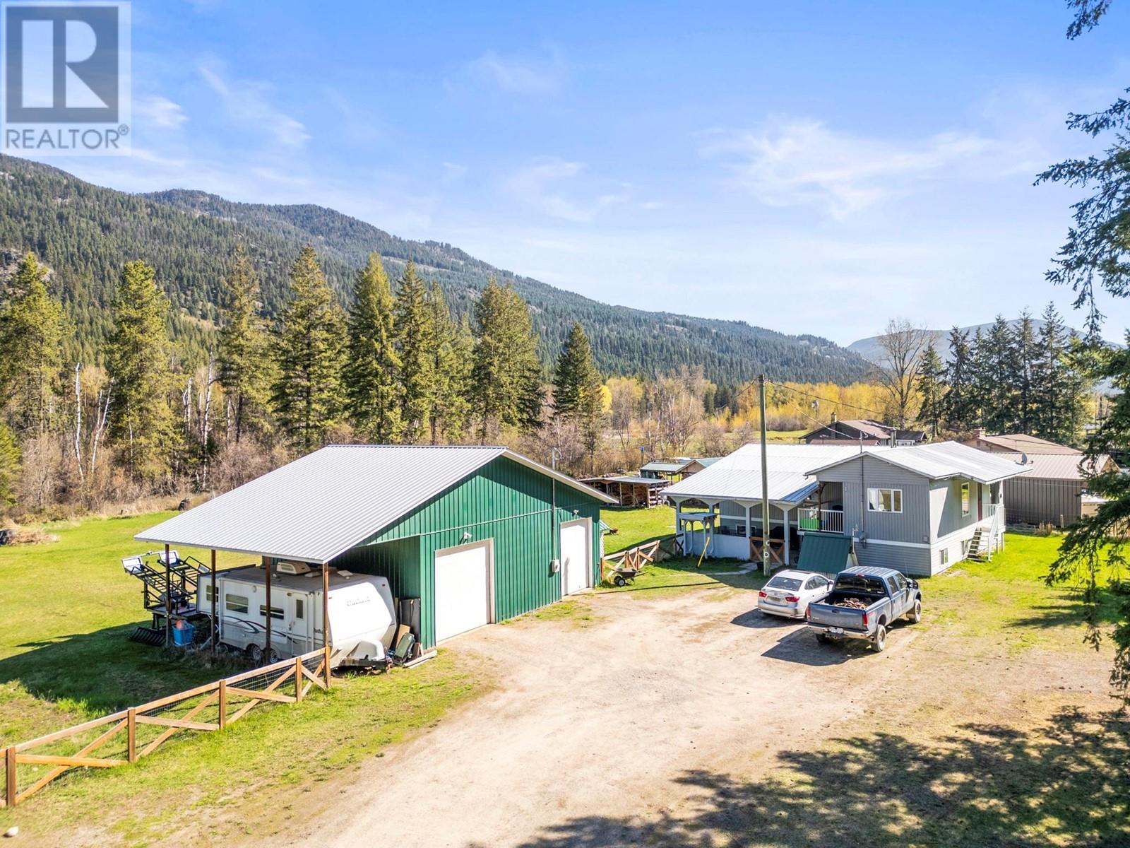 1371 6 Highway Property Photo