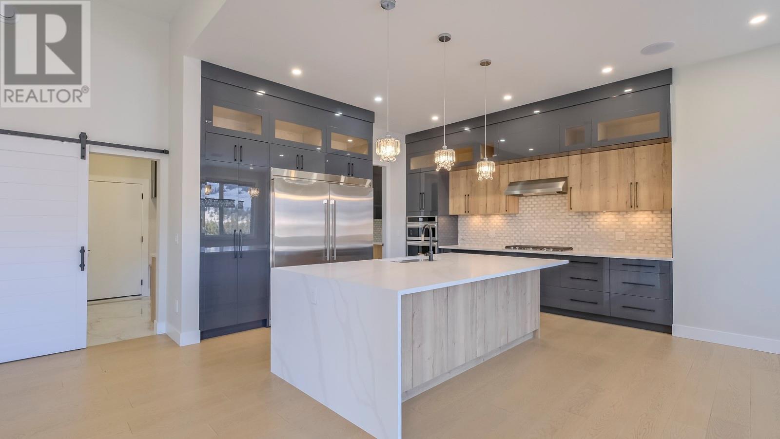 937 Royal Troon Lane Property Photo 4