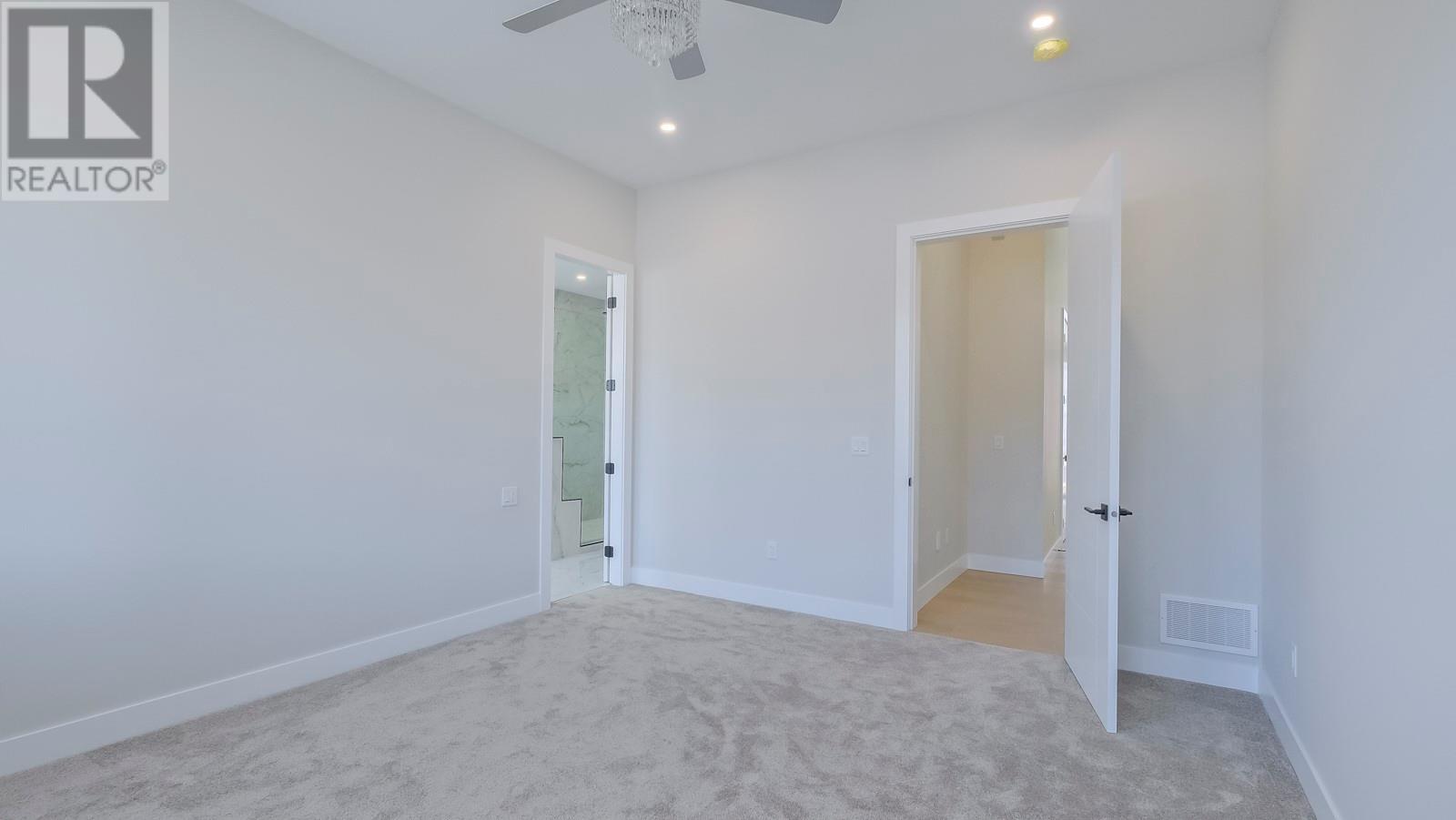 937 Royal Troon Lane Property Photo 23